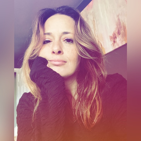 Like when I go  live!! 🐞🦋☀️ - Picture 1 of 12